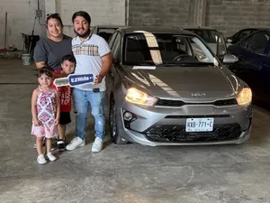 Nissan Versa Sense 2019 — foto 3 de 3